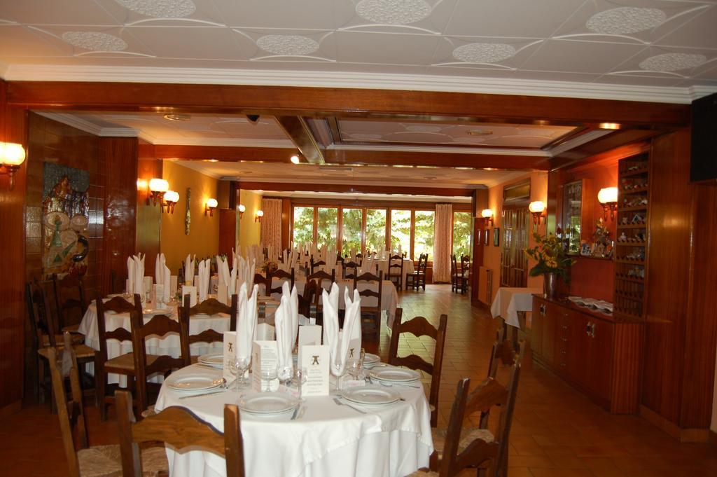 Hostal Torras Sant Hilari Sacalm Eksteriør billede
