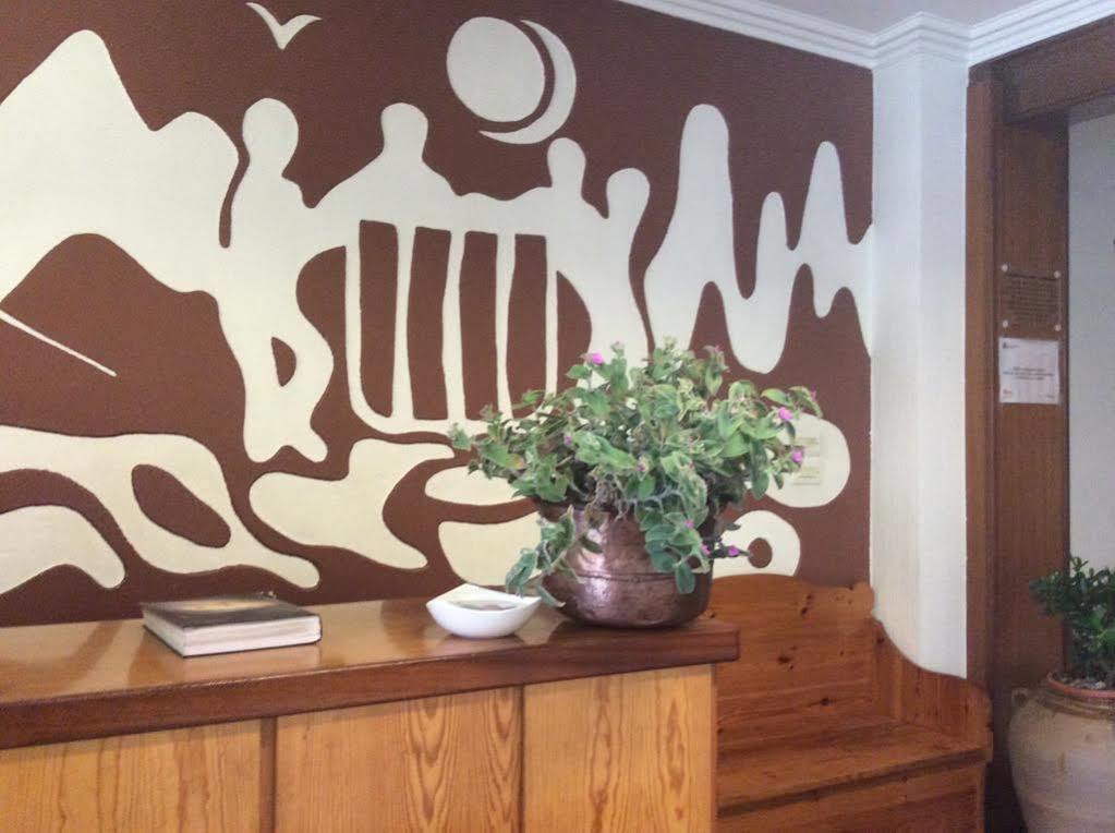 Hostal Torras Sant Hilari Sacalm Eksteriør billede