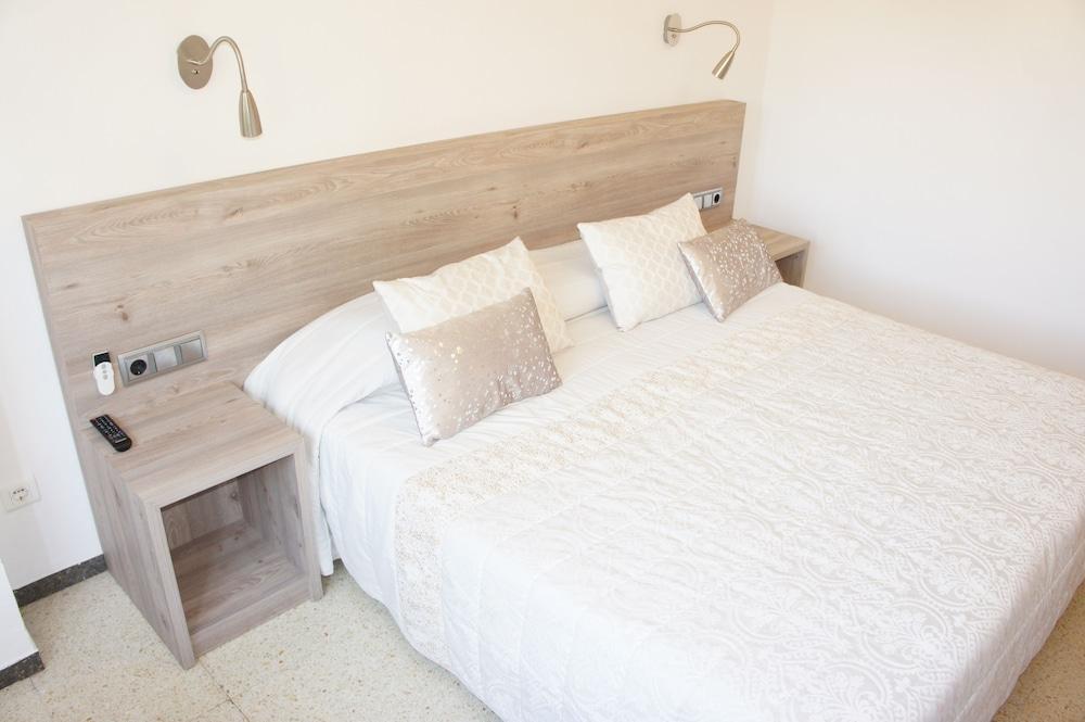 Hostal Torras Sant Hilari Sacalm Eksteriør billede